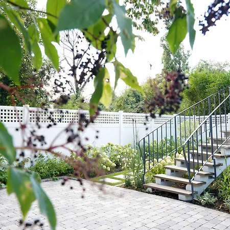 Διαμέρισμα Kehrein Am Stadtwald 60qm Mit Garten, Balkon Und Parkplatz Κρέφελντ