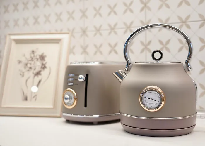 Kehrein Am Stadtwald 60qm Mit Garten, Balkon Und Parkplatz * Krefeld